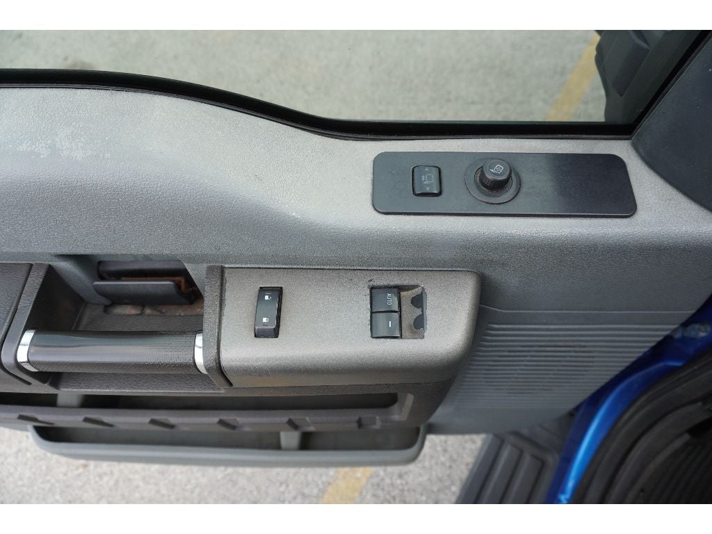 2012 Ford F-550 Super Duty WITH A JERRDAN 19' STEEL CARRIER