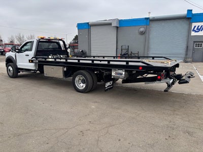 2024 Ford F-600 w/ Century 10S Carrier