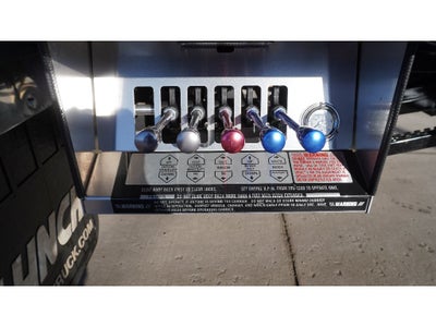 2024 Ford F-600 w/ Century 10S Carrier