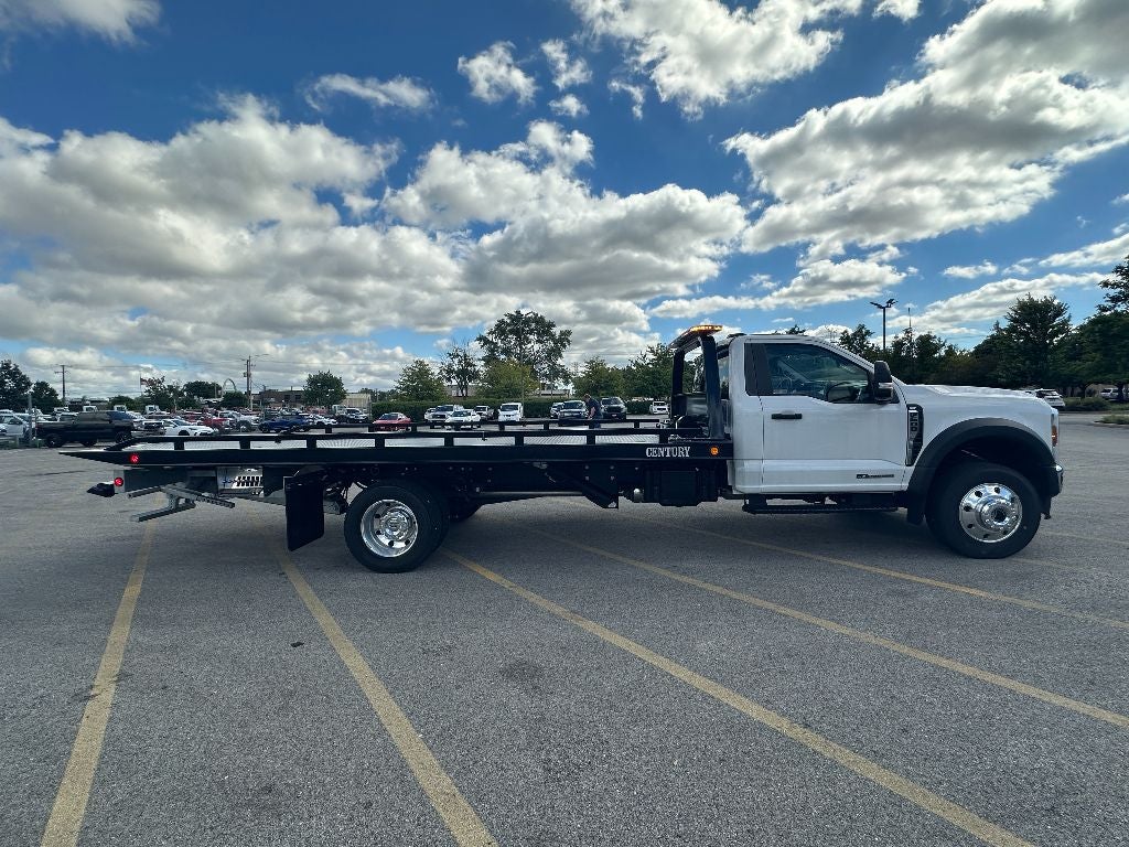 2024 Ford F-600 4X4 WITH A CENTURY 19.5' STEEL CARRIER