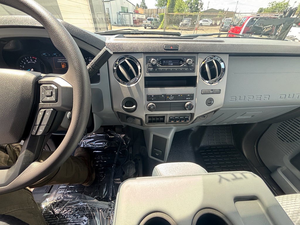 2025 Ford F-650 w/ Century 12S Carrier