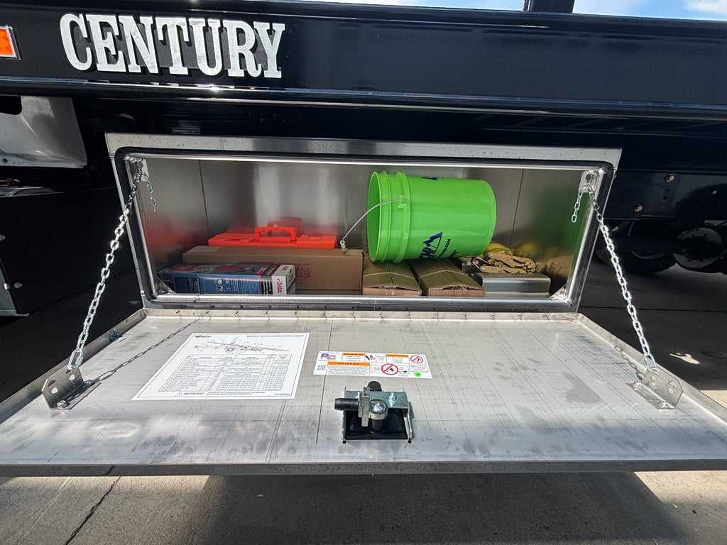 2025 Ford F-650 w/ Century 12S Carrier