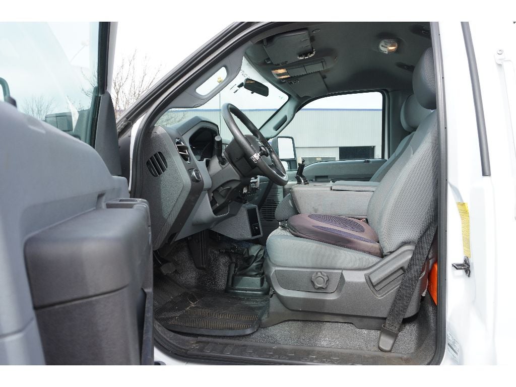 2022 Ford F-650 WITH A JERRDAN 22' STEEL CARRIER