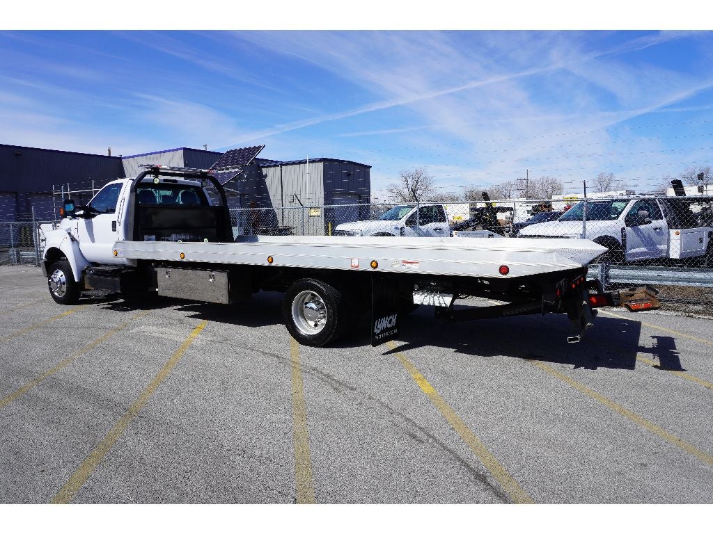 2023 Ford F-650 WITH A 22' ALUMINUM CARRIER