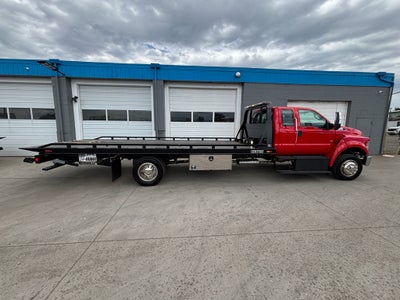 2025 Ford F-650 w/ Century 12S Carrier