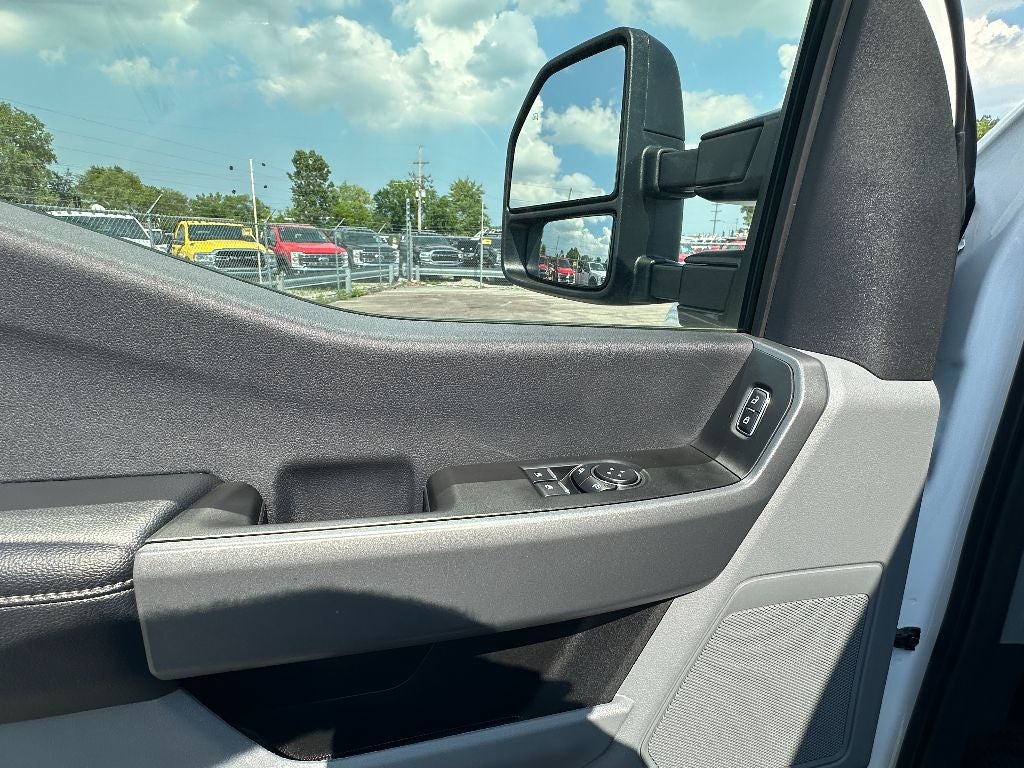 2024 Ford F-550 F Series Super Duty XLT WITH A 19.5' CENTURY STEEL