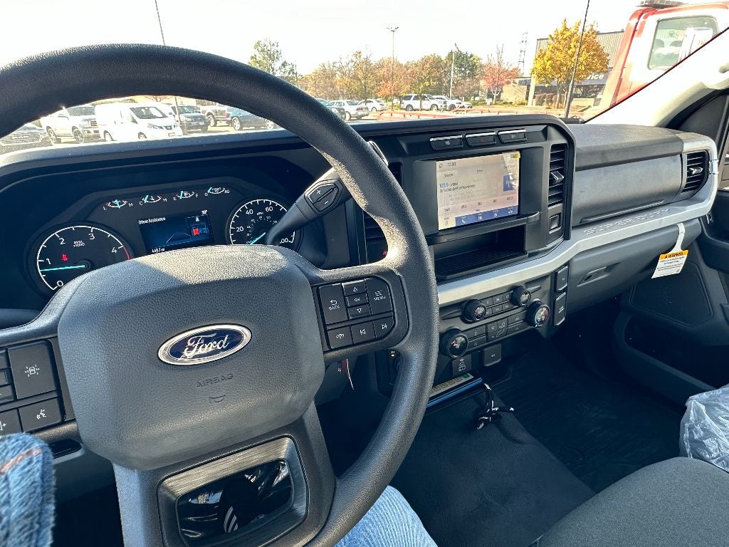 2023 Ford F-550 F Series Super Duty 4X4 WITH A CENTRUY 19.5' STL