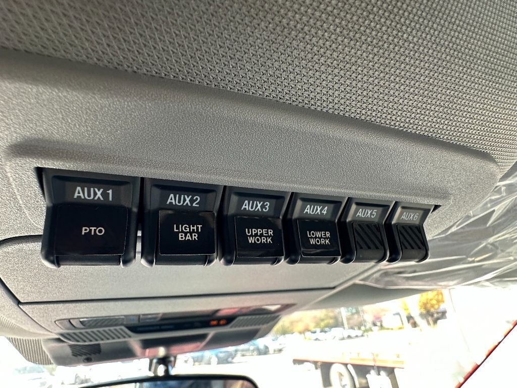 2023 Ford F-550 F Series Super Duty 4X4 WITH A CENTRUY 19.5' STL