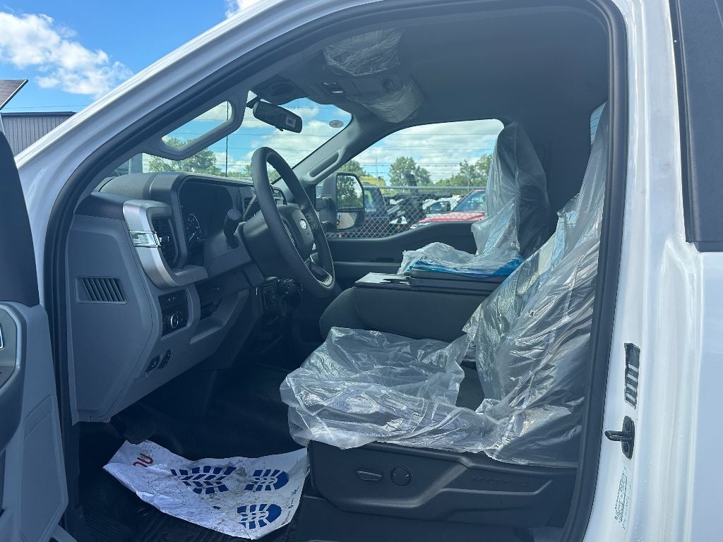 2024 Ford F-550 F Series Super Duty XL 4X4 WITH A CENTURY 19.5' STEEL