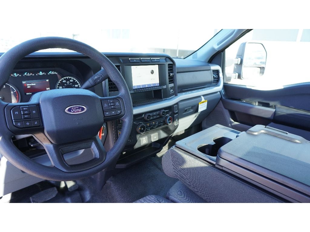 2024 Ford F-550 F Series Super Duty XLT