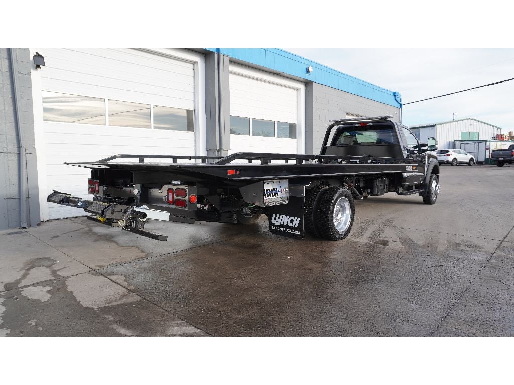 2024 Ford F-550 F Series Super Duty w/ Century 10S Carrier