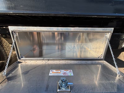 2024 Ford F-550 F Series Super Duty w/ Century 10S Carrier