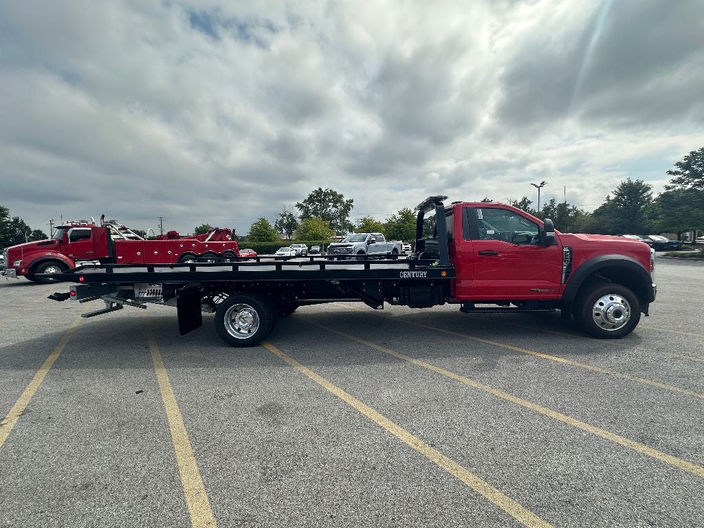 2024 Ford F-550 F Series Super Duty XLT 4X4 WITH A 19.5' CENTURY STEEL