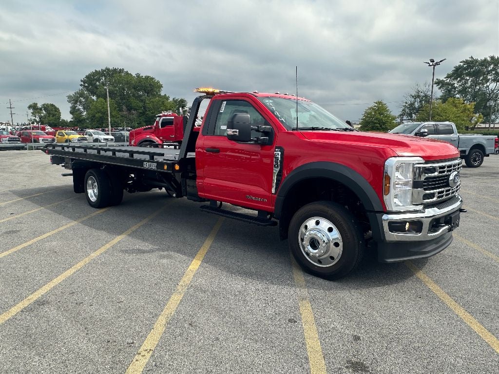 2024 Ford F-550 F Series Super Duty XLT 4X4 WITH A 19.5' CENTURY STEEL