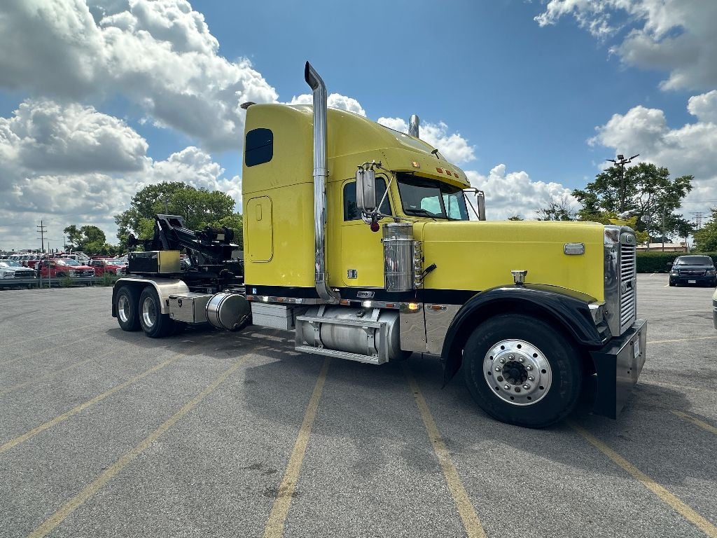 2000 Freightliner Classic XL HOLMES DTU