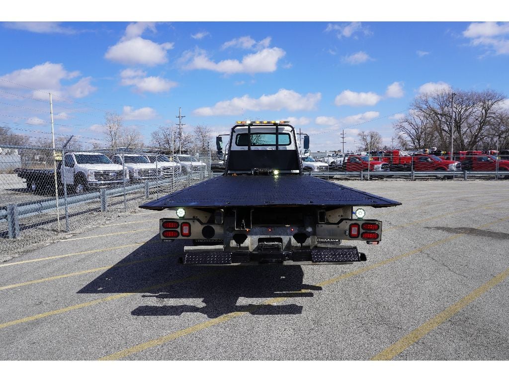 2022 Freightliner M2 106 Medium Duty WITH A CENTURY 21.5' STEEL CARRIER