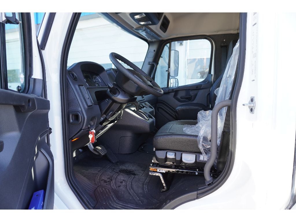 2026 Freightliner M2 106 Medium Duty EXTENDED CAB