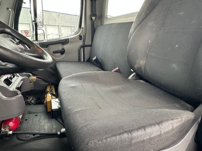 2019 Freightliner M2 106 Medium Duty WITH A CENTURY 30' ALUM 4-CAR