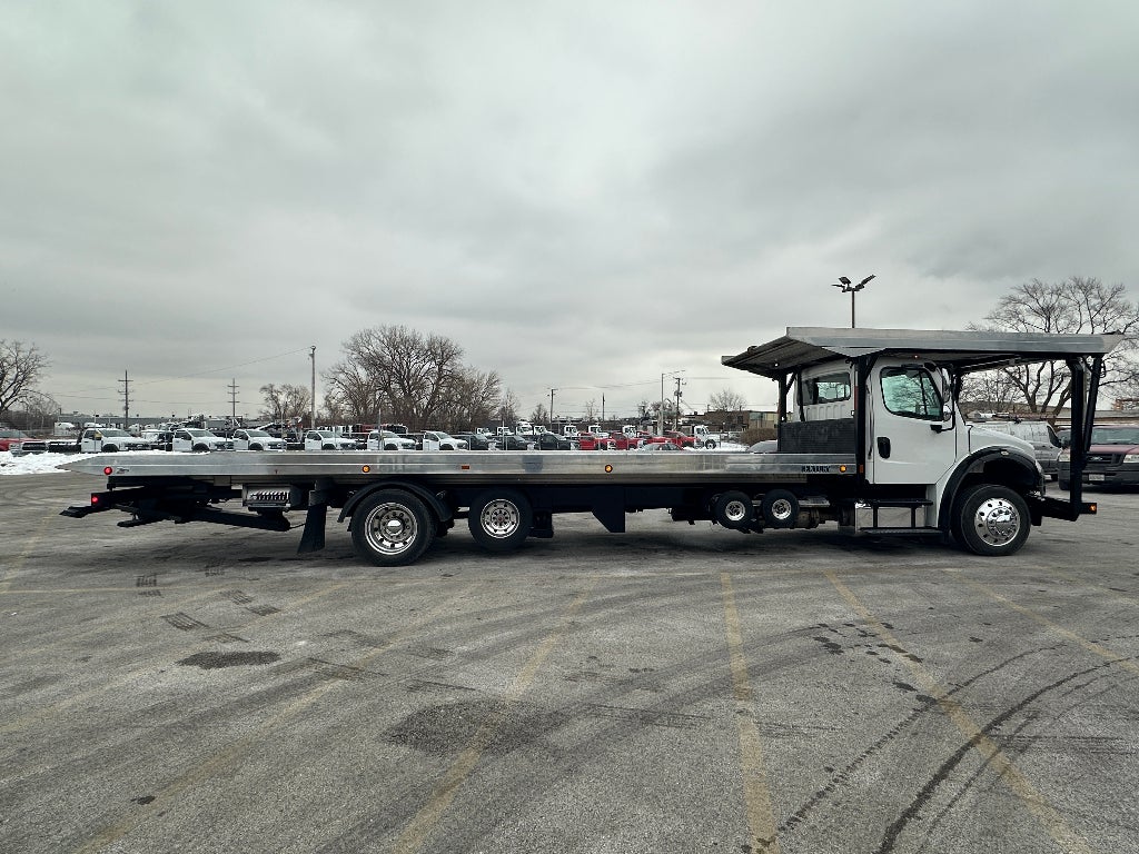 2019 Freightliner M2 106 Medium Duty WITH A CENTURY 30' ALUM 4-CAR