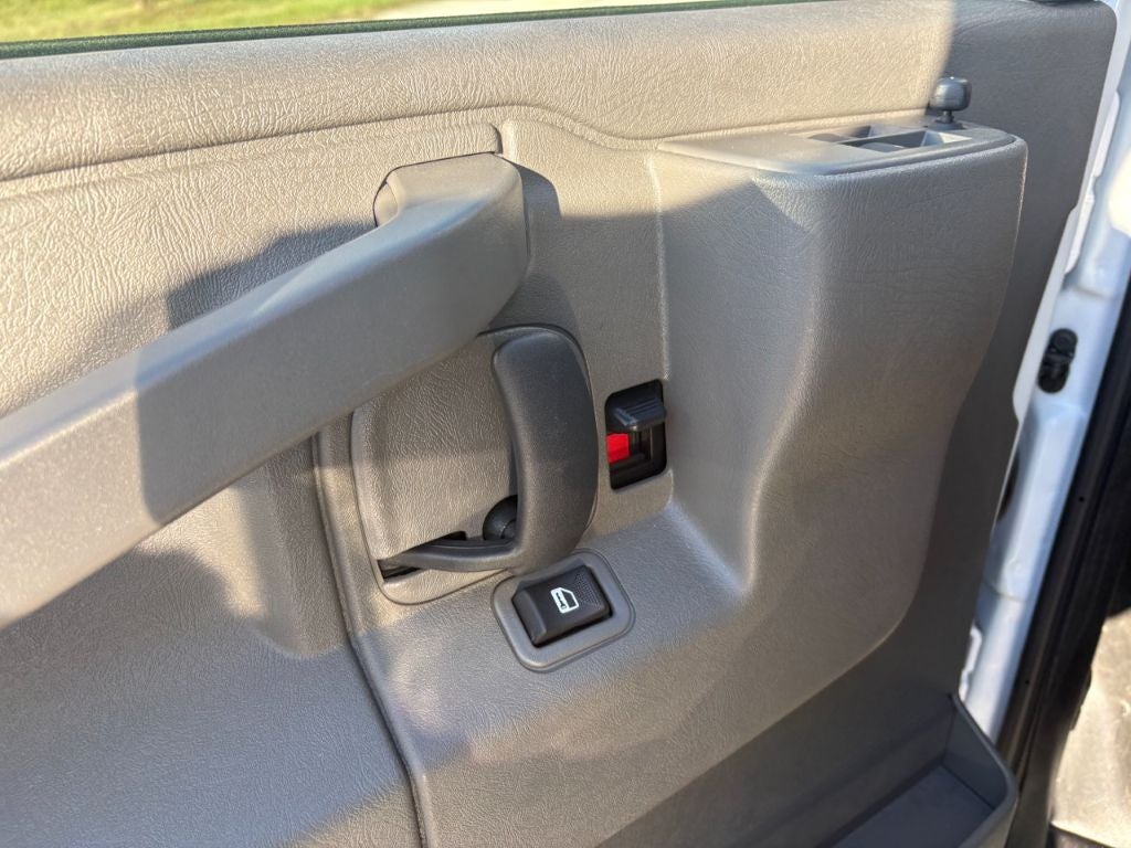 2025 Chevrolet Express 3500 12' Bay Bridge Van Body