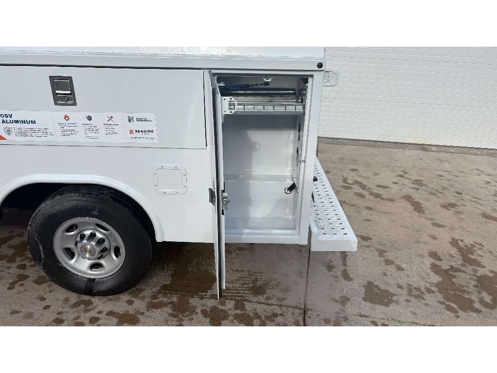 2025 Chevrolet Express 3500 11' Monroe CSV Body