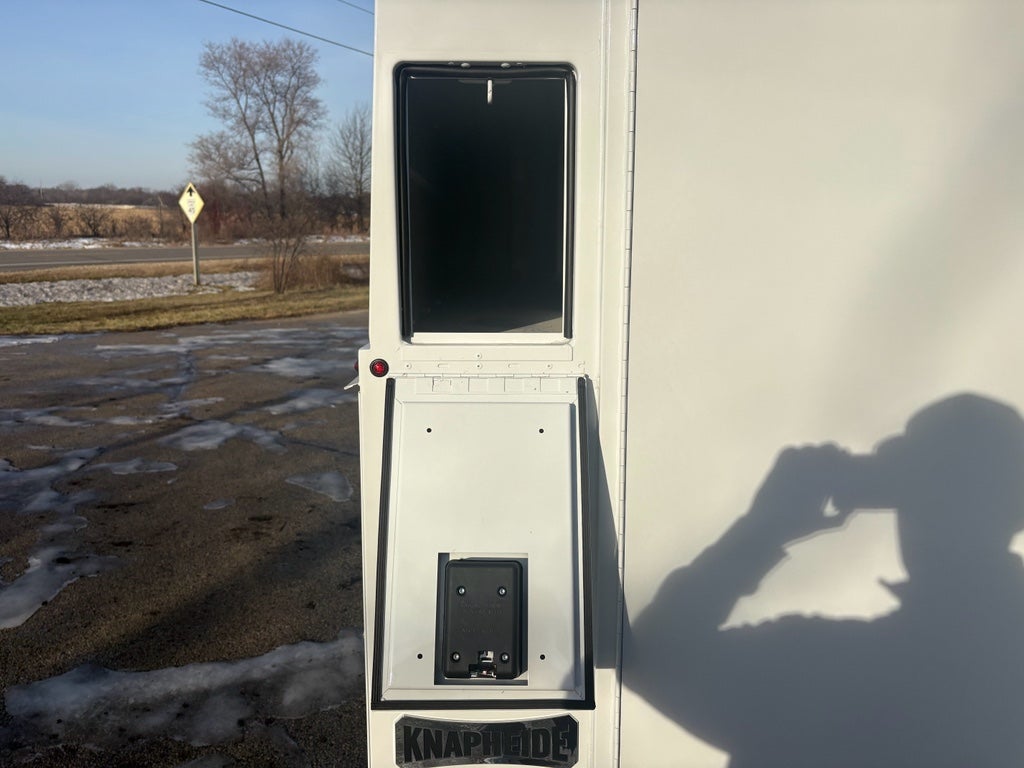 2025 Chevrolet Express 3500 11' Knapheide KUV Body