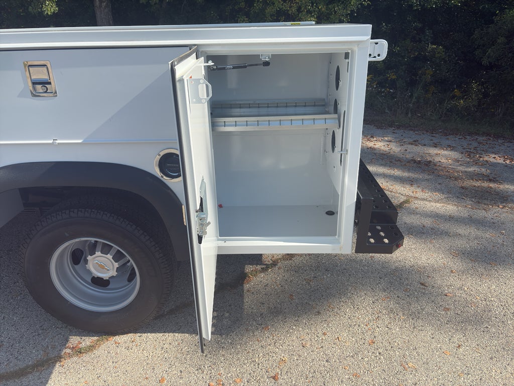 2025 Chevrolet Silverado 3500 9' Monroe Service Body