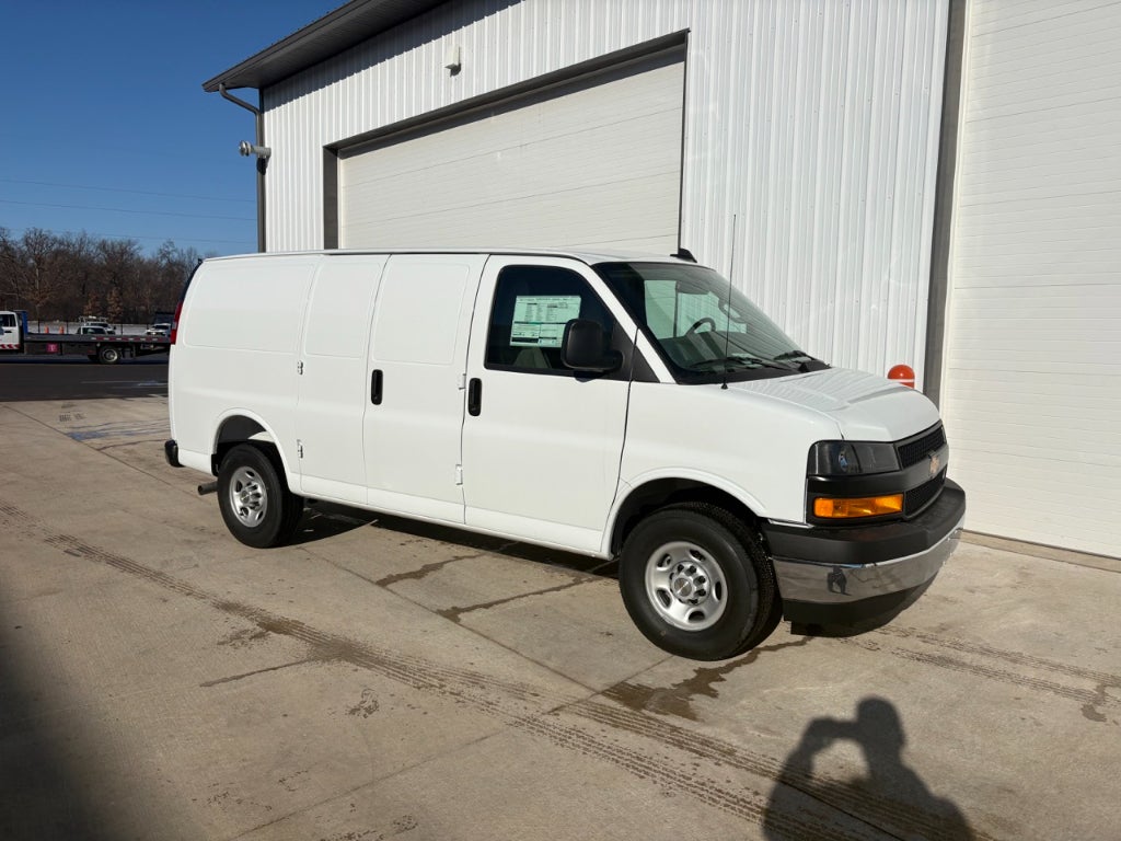 2025 Chevrolet Express 2500 Cargo Van