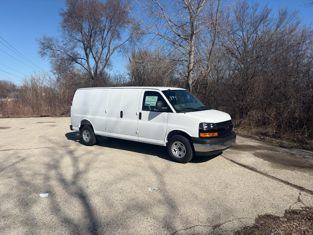 2026 Chevrolet Express 3500 Cargo Van