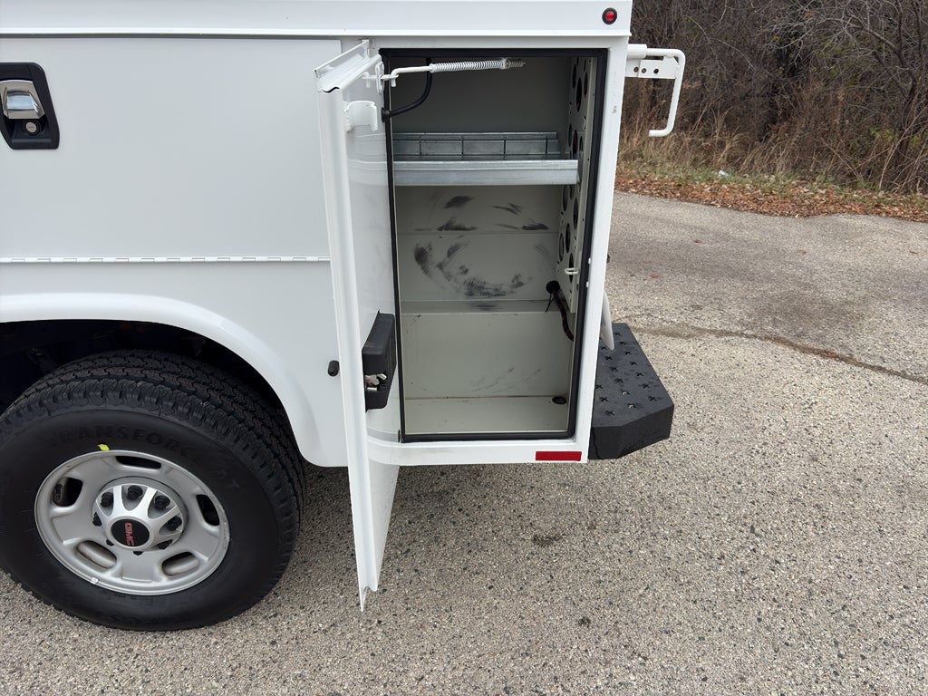 2024 GMC Sierra 2500 8' Knapheide KUV Body