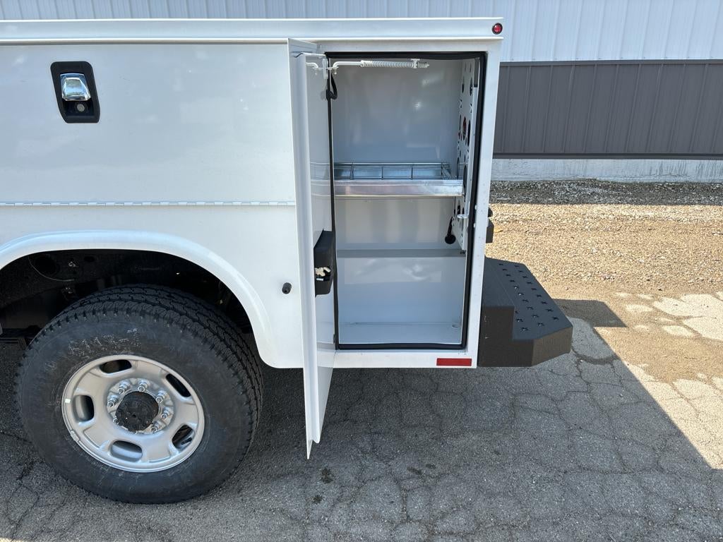 2024 GMC Sierra 2500 8' Knapheide Service Body