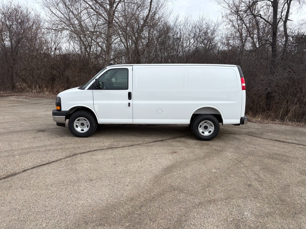 2026 GMC Savana 3500 Cargo Van