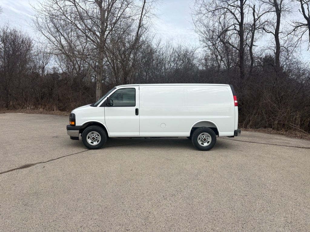 2026 GMC Savana 3500 Cargo Van