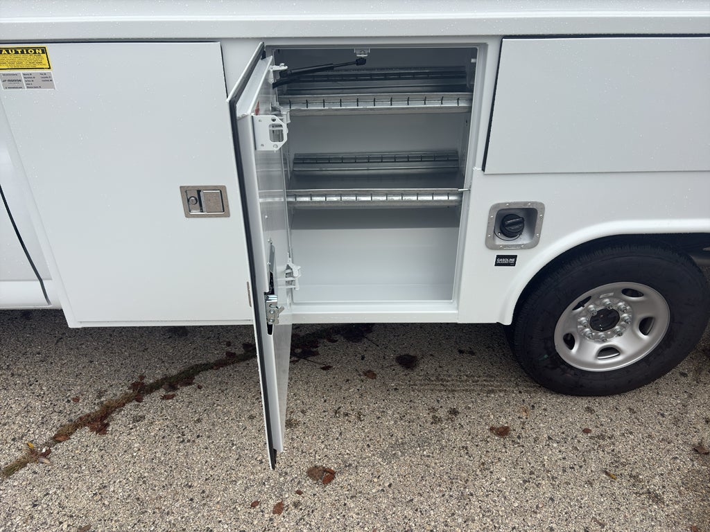 2025 Chevrolet Express 3500 11' Monroe CSV Body