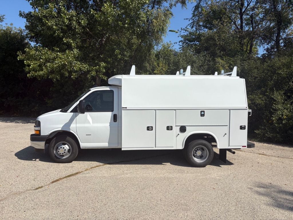 2025 Chevrolet Express 3500 12' Knapheide KUV Body