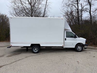 2025 Chevrolet Express 3500 15' Bay Bridge Van Body