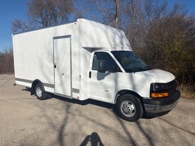 2025 Chevrolet Express 3500 15' Bay Bridge Van Body