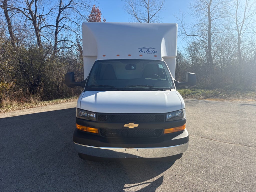 2025 Chevrolet Express 3500 15' Bay Bridge Van Body