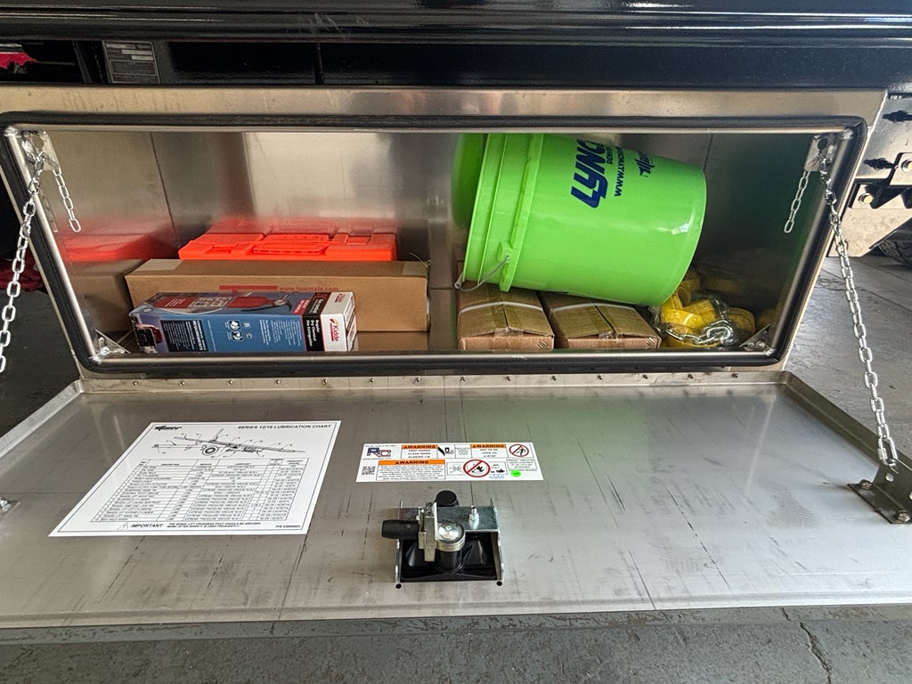 2025 International MV EC w/ Century 12S Carrier