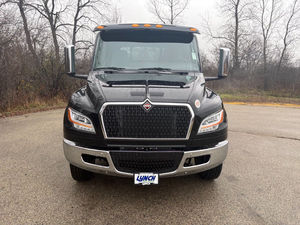 2025 CENTURY INTERNATIONAL w/ Century 12S Carrier