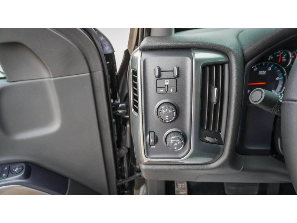 2023 Chevrolet Silverado 6500HD GM515 w/ Century 2465 12-ton wrecker