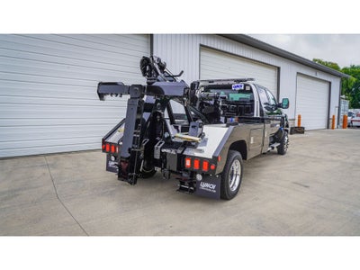 2023 Chevrolet Silverado 6500HD GM515 w/ Century 2465 12-ton wrecker