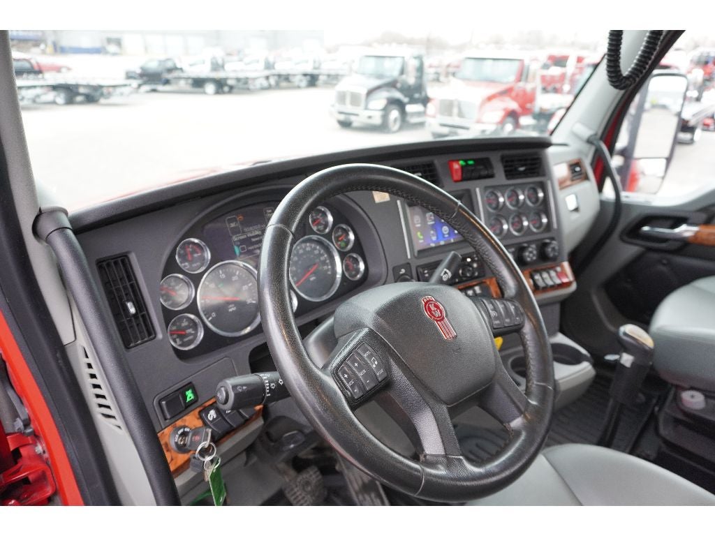 2020 Kenworth T880 WITH A CENTURY 5130