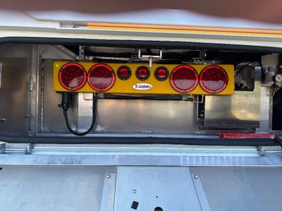 2025 Kenworth T880 WITH A CENTURY 9055XL