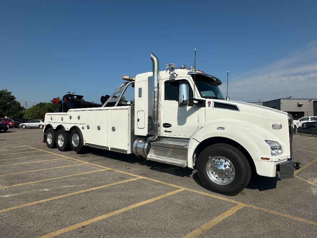 2025 Kenworth T880 WITH A CENTURY 9055XL