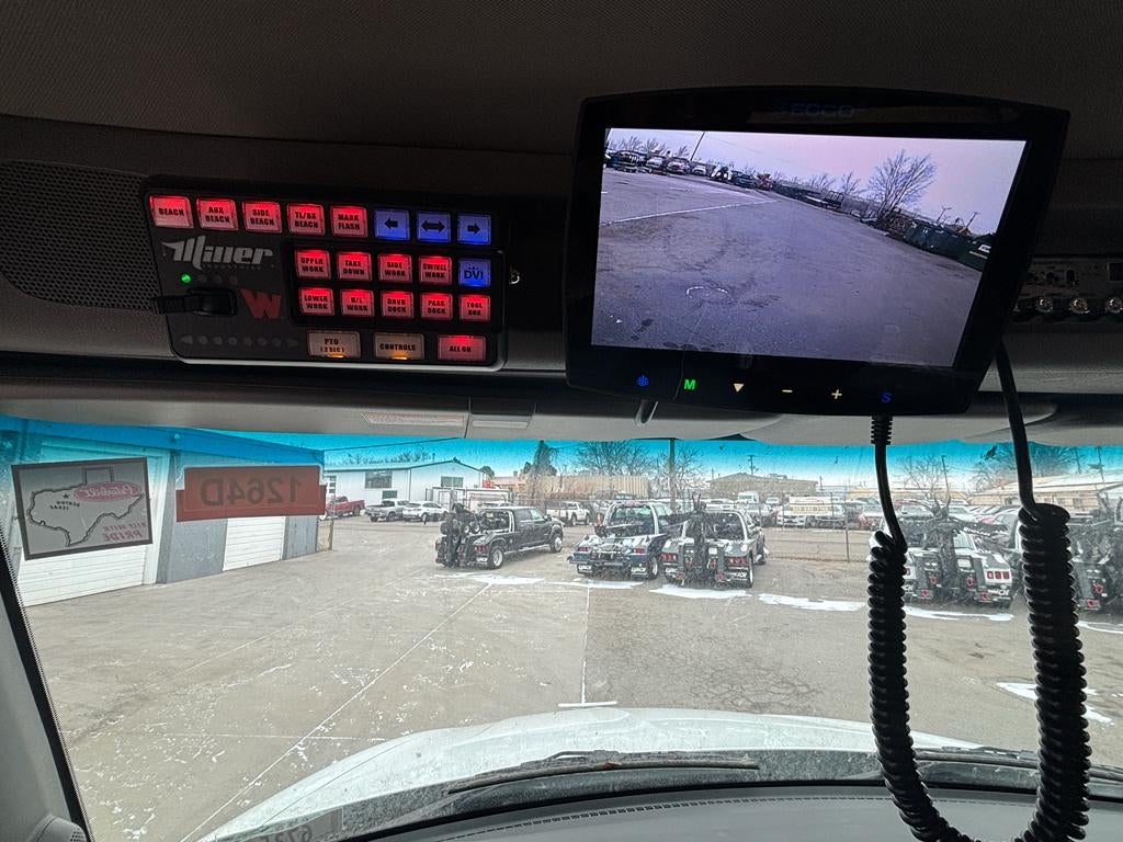 2024 Peterbilt 579 w/ Century 7035 Wrecker