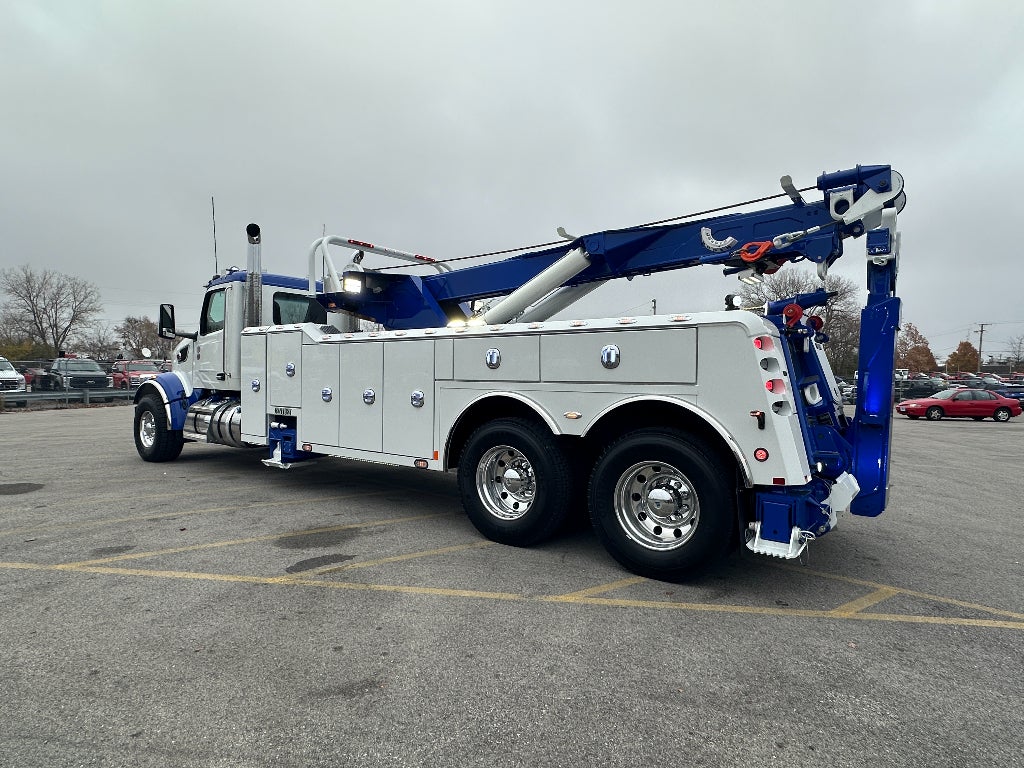 2026 Peterbilt 567 WITH A CENTURY 1135 ROTATOR