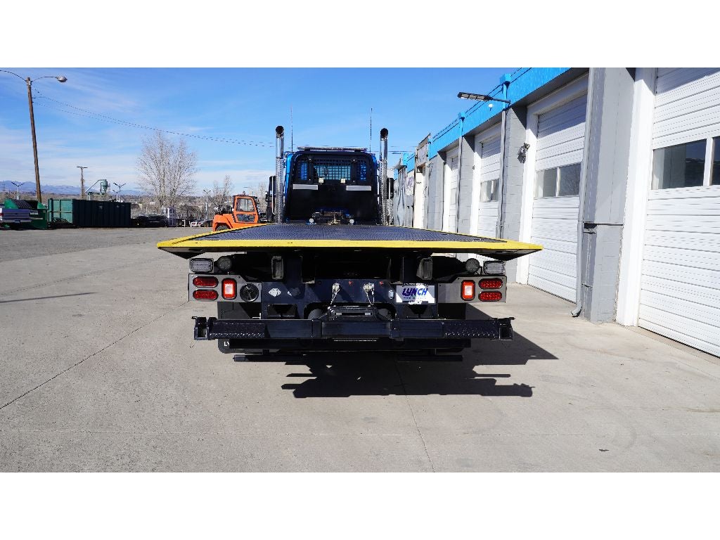 2024 Peterbilt 567 w/ Century 30S Industrial Carrier