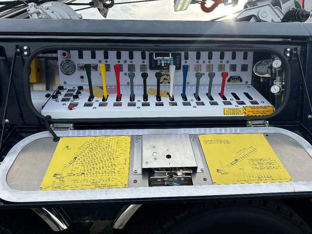 2026 Peterbilt 567 WITH A CENTURY 1150 ROTATOR