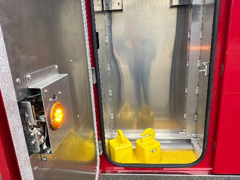 2025 Peterbilt 589 589 WITH A CENTURY 5130